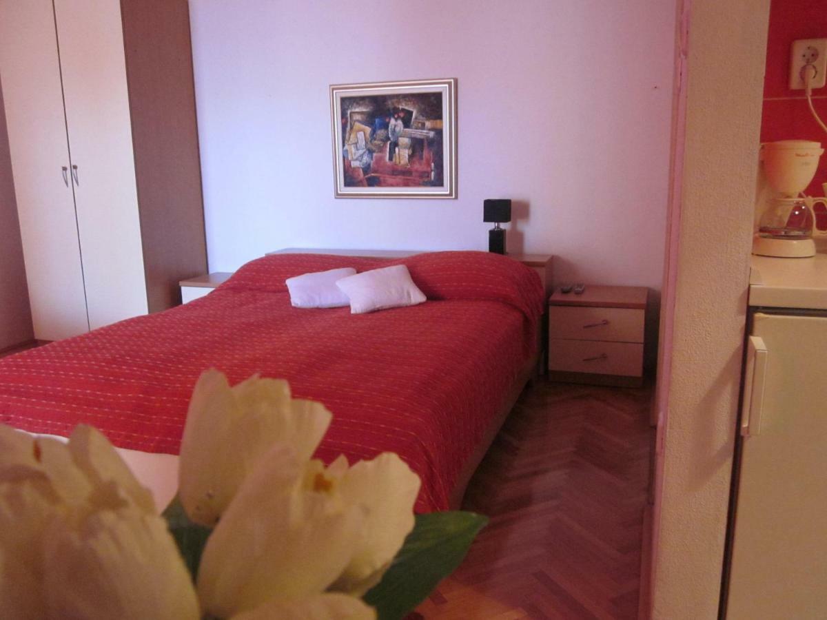 Guest House Mijo Sokol Brela Buitenkant foto